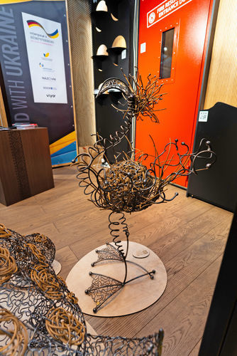 Sculpture en acier - Q-WACKY DUCK - ARTBUZ creative workshop - en aluminium / en rotin synthétique / fait main