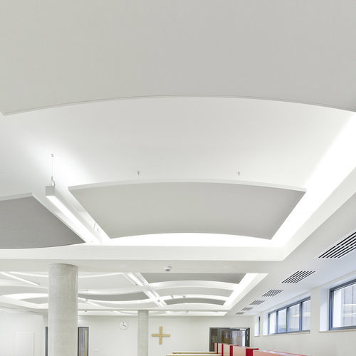 Faux-plafond en fibre minérale - Sonic Line Arc - Knauf Ceiling Solutions - en panneaux / pour salle de conférence / d'intérieur