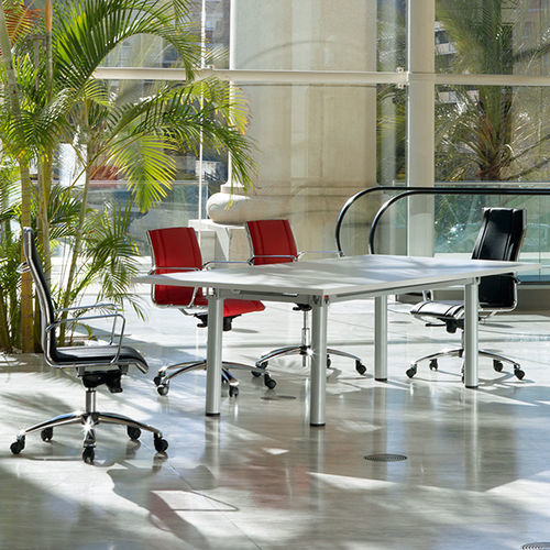 Bureau sur pied - SOHO - COMERCIAL DE INDUSTRIAS REUNIDAS, S.A. - multiplace / individuel / contemporain