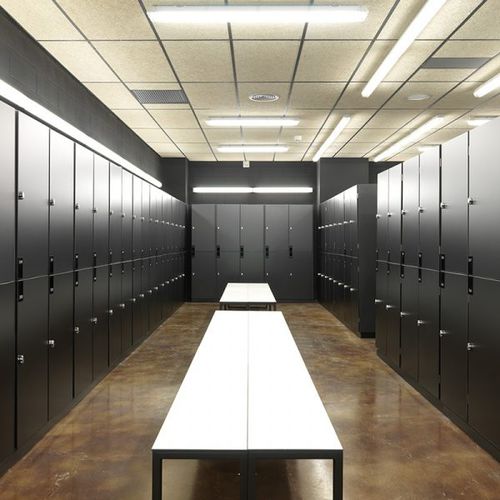 Banc de vestiaire contemporain - CUBE - COMERCIAL DE INDUSTRIAS REUNIDAS, S.A. - en acier inoxydable / en pin / sans dossier