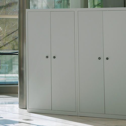 Armoire de classement haute - ORDER P/M - COMERCIAL DE INDUSTRIAS REUNIDAS, S.A. - en acier / époxy / avec porte battante