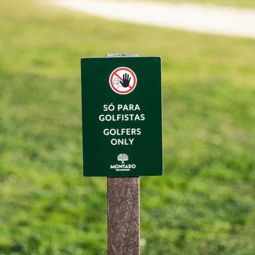 Panneau signalétique au sol - GOLF - Floema - en plastique recyclé / en HPL / surcyclé