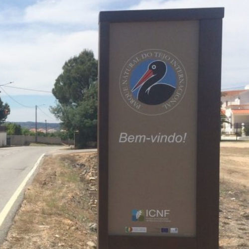 Totem publicitaire - PAINEL DE BOAS-VINDAS ICNF - Floema - signalétique / de commande / numérique