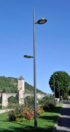 Mât d'éclairage - PHENIX AIGUILLE - ECLATEC International - en fonte d'aluminium