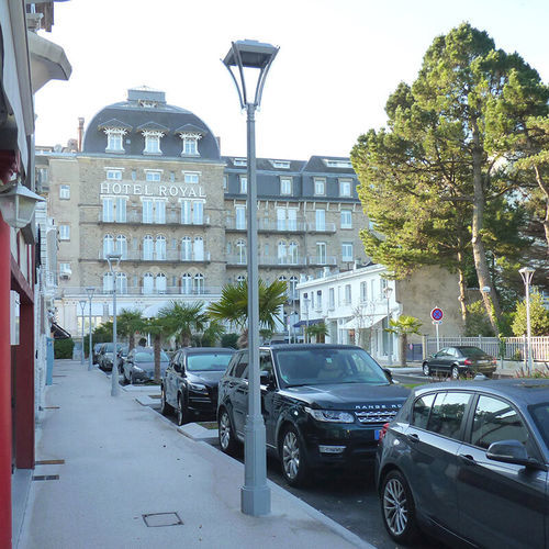 Lampadaire urbain - STANZA - ECLATEC International - de jardin / classique / en polycarbonate