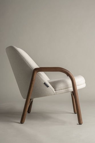 Fauteuil contemporain - Cotto - Pommier Furniture - en tissu / en chêne / en noyer
