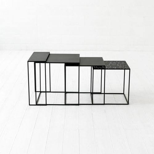 Table gigogne contemporaine - GEOMETRY  - IDDO - en acier / avec piètement en acier / carrée