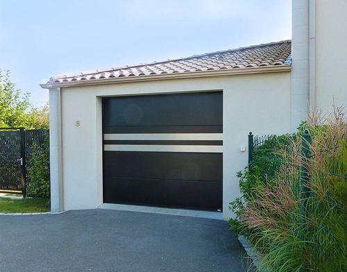 Porte de garage sectionnelle - VILLA - USINE-ONLINE - en acier / en mousse de polyuréthane / manuelle