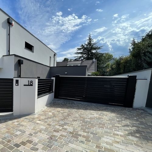 Portail coulissant-verticale - COMPACTGATE - en aluminium / en acier inox / à lames