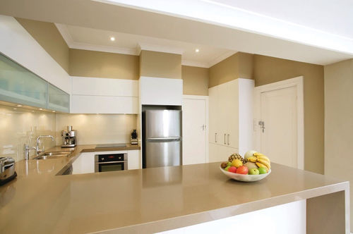Panneau décoratif de revêtement - Almondine - Durasein - pour agencement intérieur / en Solid Surface / uni