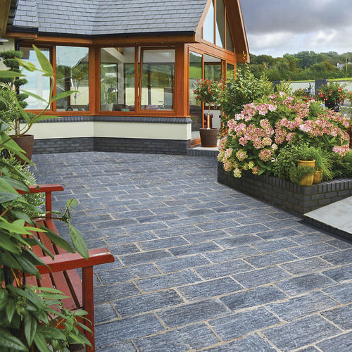 Pavage en pierre naturelle - PORPHYRY  - Terra Natural - d'extérieur / de terrasse / de jardin