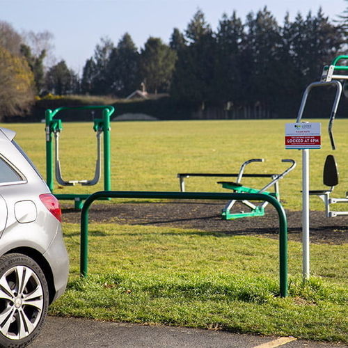 Arceau de parking - KNEE RAIL - Jacksons Fencing