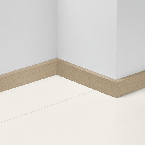 Plinthe marron - OAK D150  - PARADOR - en bois / moulurée / pour cablage électrique