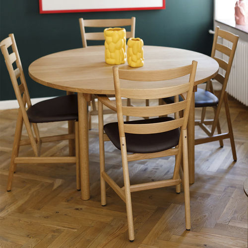 Table à manger contemporaine - Brù  - BERNSTORFFSMINDE - en chêne / avec piètement en chêne / rectangulaire