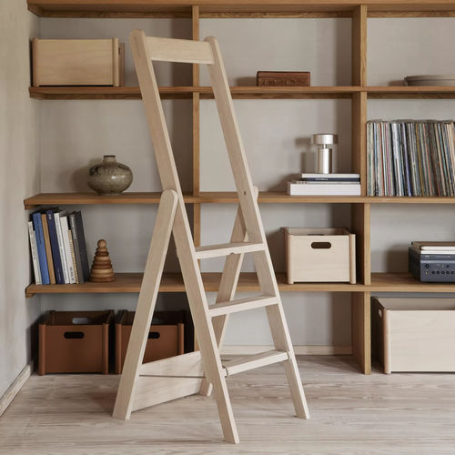 Échelle d'accès - Step by Step - FORM & REFINE - pliante / en bois / résidentielle