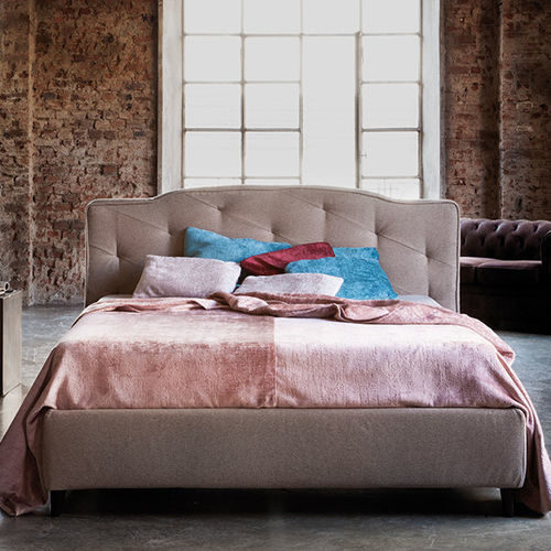 Lit double - MOON - CONFORPLUS - simple / contemporain / tapissé