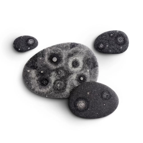Panneau acoustique pour mur - ASTEROID - Katsu Stones - en laine / géométrique / gris