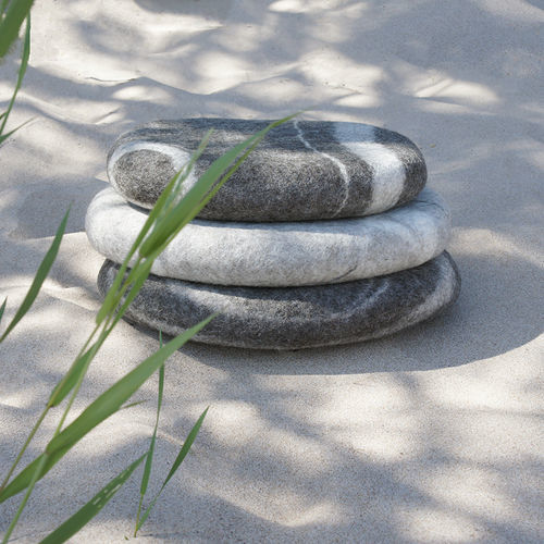 Coussin pour chaise - BABY STONE - Katsu Stones - de sol / intérieur / rond