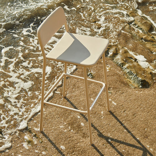 Tabouret design - EDI - Yaaz - en aluminium / avec piètement en aluminium / avec dossier
