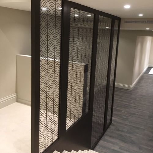 Panneau décoratif de construction - Specialist Joinery Group - pour cloison / pour bâtiment / léger