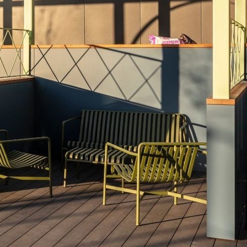 Canapé contemporain - Specialist Joinery Group - de terrasse / en métal / avec accoudoirs