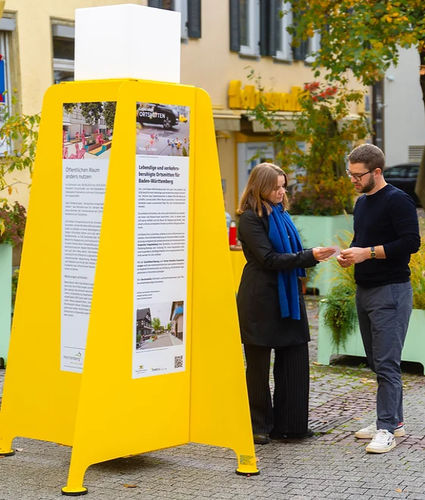 Panneau d'information pour espace public - MITGEMACHT - CITY DECKS - à messages variables