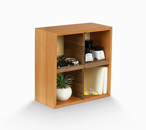 Étagère auto-portante - E035 - WOODSAKA KFT. - contemporaine / en noyer / en hêtre