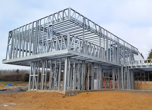 Structure métallique pour bâtiments - voestalpine Sadef nv - préfabriqué / en acier