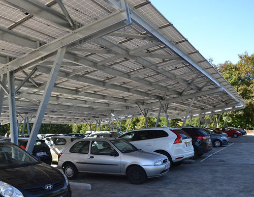 Abri de voiture pour parking - W- & N-frame - voestalpine Sadef nv - sur mesure / avec panneau solaire / en acier