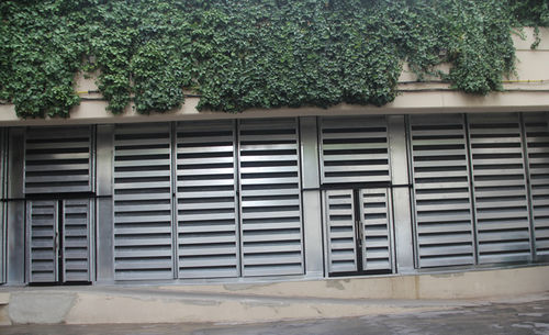 Mur anti-bruit avec panneau modulaire - Reduction  - SEPA ALUMINYUM A.S. - préfabriqué / en métal / pour bâtiments