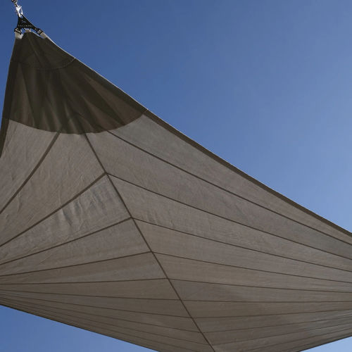 Voile d'ombrage résistante aux UV - Solaria +Plus Furl Breathable - Maanta - sur mesure / résistante au vent / enroulable
