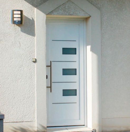 Porte d'entrée - Kouta - I.Fenêtres - en acier / battante / contemporaine