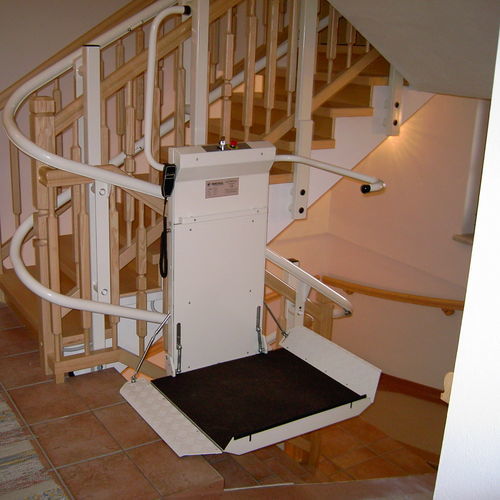 Plateforme monte-escalier PMR - Omega - Lehner Lifttechnik - inclinée / tournante / d'extérieur