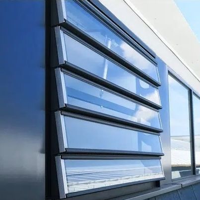 Trappe de désenfumage en aluminium - VENTRA-F - TRIA FRANCE - en polycarbonate / en verre / pour façade