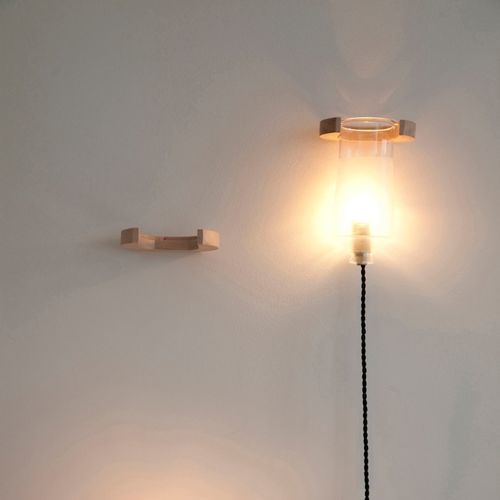Lampe baladeuse - CHIME - Violaine d'Harcourt - en verre sablé / bois / en hêtre