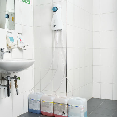 Système de dosage professionnel - DC Pro 4x4L - Wetrok - manuel / de fluides
