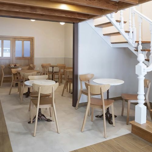 Chaise contemporaine - NEA - TM Leader Contract - d'intérieur / en bois massif / en contreplaqué