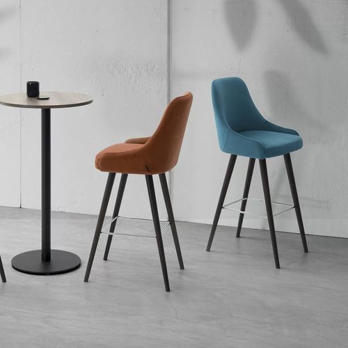 Tabouret contemporain - MIREL - TM Leader Contract - en tissu / avec piètement en bois / avec repose-pieds