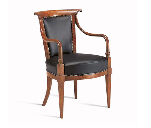 Fauteuil classique - 1530 James - Bordini arredamenti - en tissu / en cuir / en bois