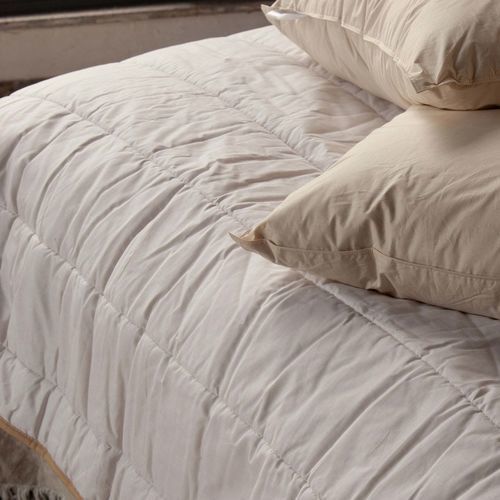Couette en coton - NORDIC FILLING - dELENZO LINEN FROM EUROPE S.L - en lin / en laine / en fibres synthétiques
