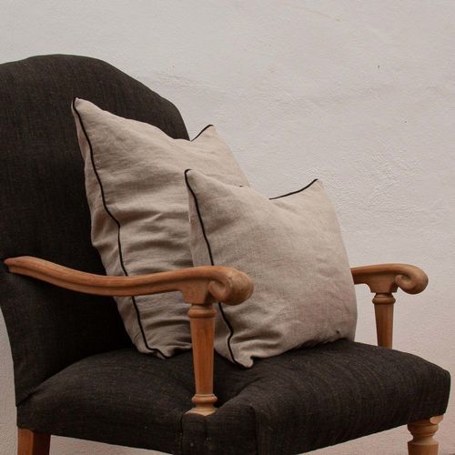 Coussin pour canapé - NATURAL CLASSIC - dELENZO LINEN FROM EUROPE S.L - pour chaise / pour lit / pour intérieur