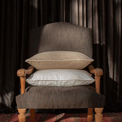 Coussin pour canapé - CLASSIC - dELENZO LINEN FROM EUROPE S.L - pour chaise / pour lit / rectangulaire