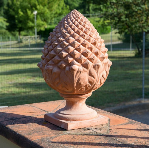 Sculpture en terracotta - Pigna  - cestenoli srl - d'extérieur / fait main / Fabriquée en Italie