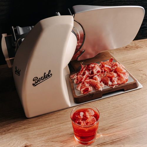 Trancheuse de pain - HOME LINE 250 PLUS MATTE CREAM - Berkel - à fromages / de fruits / de légumes