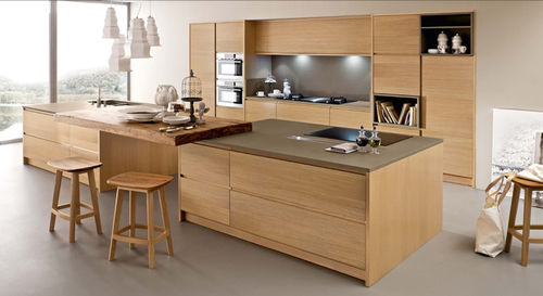 Cuisine contemporaine - CORTECCIA. - BAMAX - en bois massif / en bois / sans poignée