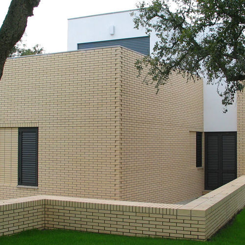 Brique pour façade - TFV Branco Algarve - Vale de Gândara - pour mur / perforée / en clinker
