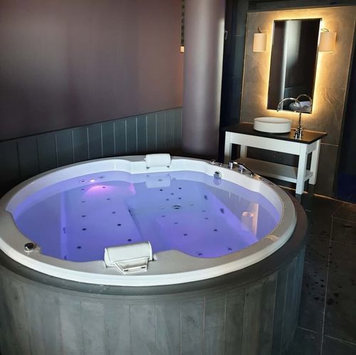 Baignoire ronde - VICE VERSA - Preti - à poser / à usage professionnel / médicale