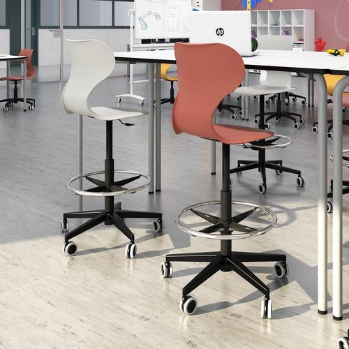 Chaise de travail en polyuréthane - Mia - Mirplay Objektmöbel - en polypropylène / en aluminium / à roulettes