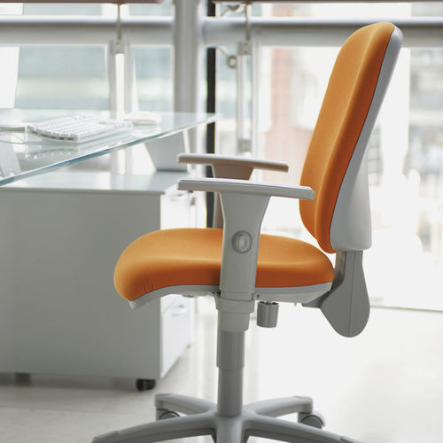 Chaise contemporaine - KLIO - Gierre Sedute - d'intérieur / en cuir / en tissu
