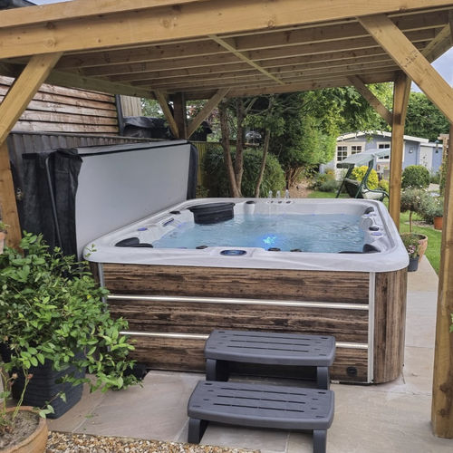 Spa hors-sol - Sarsen - Catalina Spas - carré / 6 places / en aluminium
